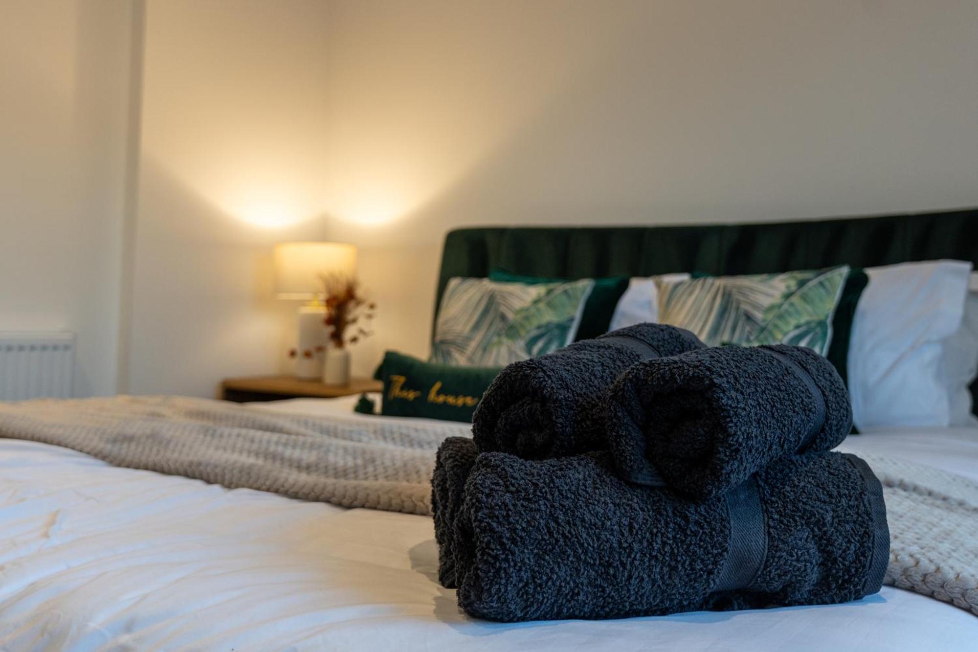 High End Apartment - Perfect For Contractors & Builders - Free Parking Ілкстон Екстер'єр фото